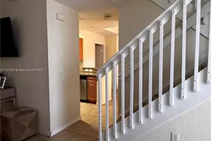 1033 SW 144th Ave, Pembroke Pines, FL 33027 - Photo 6