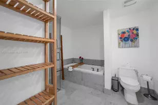 253 NE 2nd St, Miami, FL 33132 - Photo 28