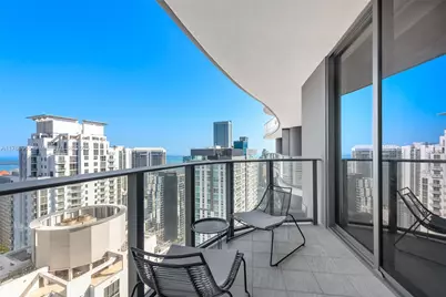1000 Brickell Plz #4705, Miami, FL 33131 - Photo 16