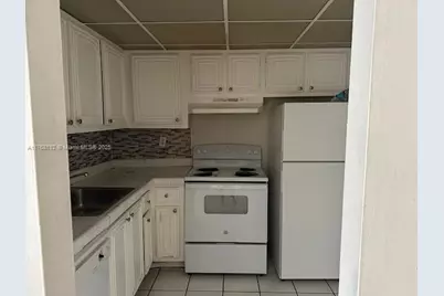 484 NW 165th St Rd #A-415, Miami, FL 33169 - Photo 10