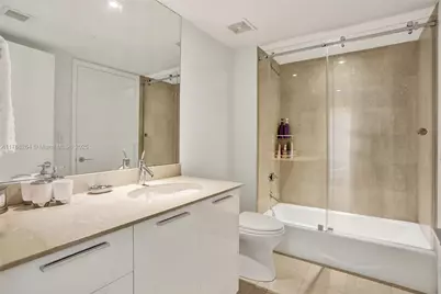 400 Alton Rd #911, Miami Beach, FL 33139 - Photo 12