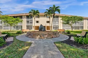 700 Village Green Ct, Palm Springs, FL 33461 - Photo 36