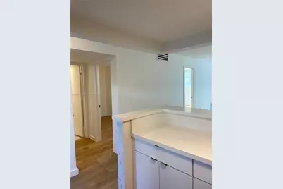 716 Michigan Ave #202, Miami Beach, FL 33139 - Photo 12