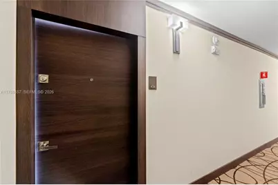 20505 E Country Club Dr #434, Aventura, FL 33180 - Photo 2