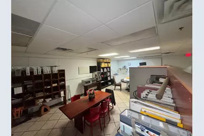 705 E 10 Ave, Hialeah, FL 33010 - Photo 62