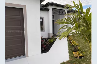 2122 NE 14th Pl, Cape Coral, FL 33909 - Photo 2