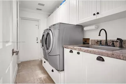 2115 Country Club Prado, Coral Gables, FL 33134 - Photo 20