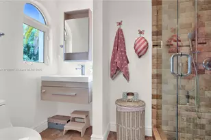 2115 Country Club Prado, Coral Gables, FL 33134 - Photo 14