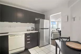 2750 NE 183rd St, Aventura, FL 33160 - Photo 16