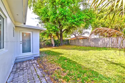 2243 Greene St, Hollywood, FL 33020 - Photo 24