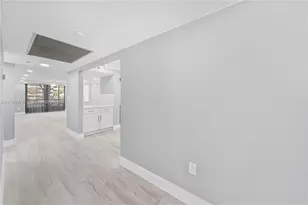 1001 Colony Point Cir, Pembroke Pines, FL 33026 - Photo 1