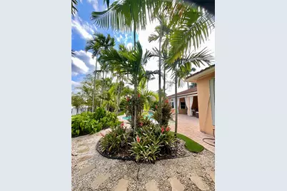 15045 SW 37th St, Davie, FL 33331 - Photo 42