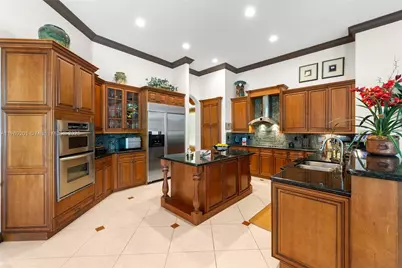 15045 SW 37th St, Davie, FL 33331 - Photo 14