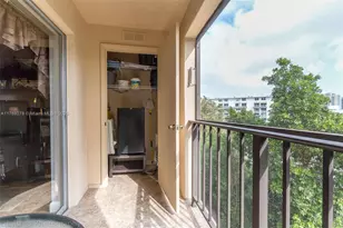 201 178th Dr, Sunny Isles Beach, FL 33160 - Photo 14