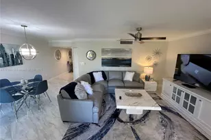 275 Palm Ave, Jupiter, FL 33477 - Photo 1