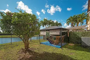 360 SE 37th Ter, Homestead, FL 33033 - Photo 2