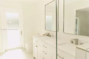 2255 NE 207th St, Miami, FL 33180 - Photo 20