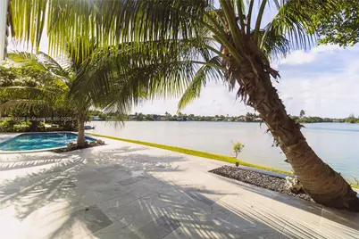 2255 NE 207th St, Miami, FL 33180 - Photo 8