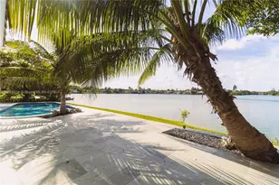 2255 NE 207th St, Miami, FL 33180 - Photo 8