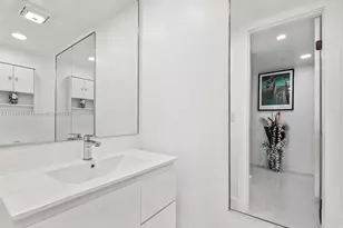 200 Diplomat Pkwy, Hallandale Beach, FL 33009 - Photo 4