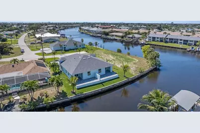 1107 SE 38 St, Cape Coral, FL 33904 - Photo 8