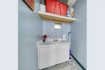 Established Chiropractic With Over 30 Years Of Successful Operation, Cutler Bay, FL 33189 - Photo 14