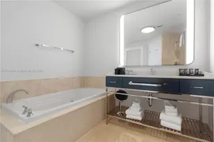 4401 Collins Ave, Miami Beach, FL 33140 - Photo 24