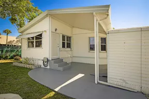 102 Lake Shore Dr, Pembroke Park, FL 33009 - Photo 28