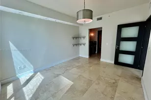 300 S Biscayne Blvd, Miami, FL 33131 - Photo 8