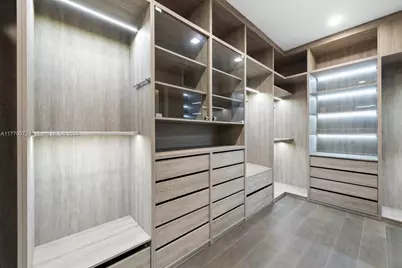 1400 Bayview Dr, Fort Lauderdale, FL 33304 - Photo 48