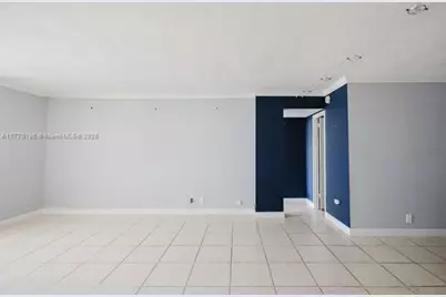 100 Golden Isles Dr #PH 9, Hallandale Beach, FL 33009 - Photo 16