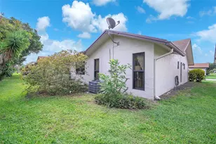 2343 SW 15th Pl, Deerfield Beach, FL 33442 - Photo 28