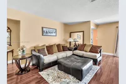 5404 Bayberry Ln, Tamarac, FL 33319 - Photo 18