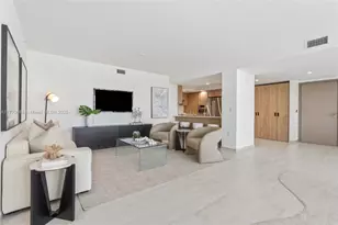 10281 W Bay Harbor Dr, Bay Harbor Islands, FL 33154 - Photo 4