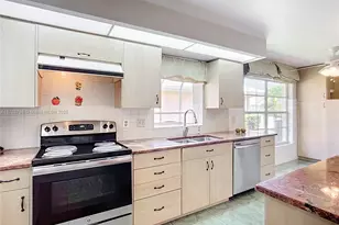 4738 Dundee Dr, Bradenton, FL 34210 - Photo 56