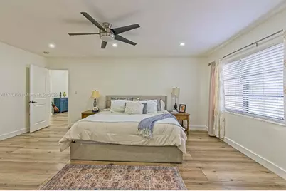 10900 SW 124th Rd, Miami, FL 33176 - Photo 14