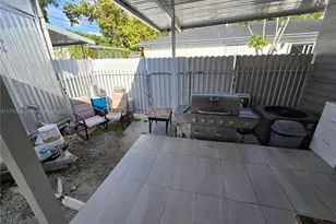 1011 NW 64th St, Miami, FL 33150 - Photo 34