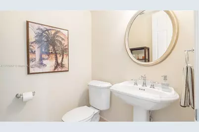 1307 SW 23rd Ct, Fort Lauderdale, FL 33315 - Photo 14