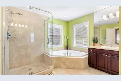 1307 SW 23rd Ct, Fort Lauderdale, FL 33315 - Photo 40