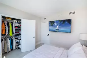 460 NE 28th St, Miami, FL 33137 - Photo 20