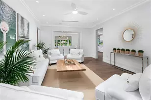2575 Pine Tree Dr, Miami Beach, FL 33140 - Photo 4