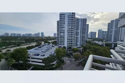 3300 NE 192nd St #1012, Aventura, FL 33180 - Photo 2