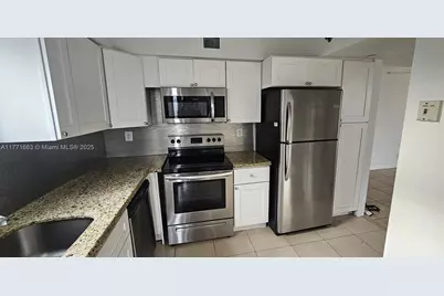 3300 NE 192nd St #1012, Aventura, FL 33180 - Photo 12