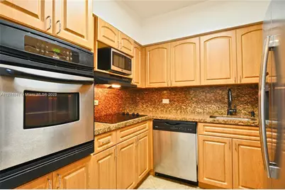 7441 Wayne Ave #4C, Miami Beach, FL 33141 - Photo 12