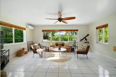 1259 NE 98th St, Miami Shores, FL 33138 - Photo 14