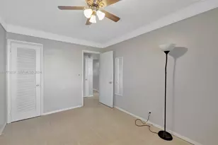 1012 SW 11th St, Hallandale Beach, FL 33009 - Photo 38