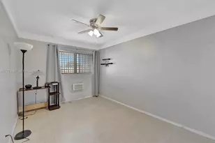 1012 SW 11th St, Hallandale Beach, FL 33009 - Photo 38