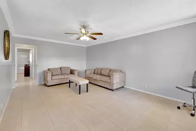 1012 SW 11th St #20N, Hallandale Beach, FL 33009 - Photo 26