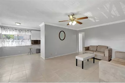 1012 SW 11th St #20N, Hallandale Beach, FL 33009 - Photo 4