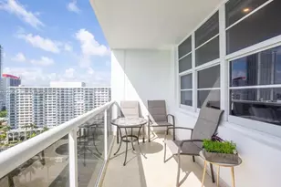 3725 S Ocean Dr, Hollywood, FL 33019 - Photo 2